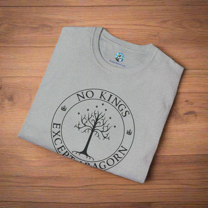 A gray t-shirt with text that says "No kings except Aragorn" and a graphic of a tree with seven stars above it and two crowns of the king of Gondor.